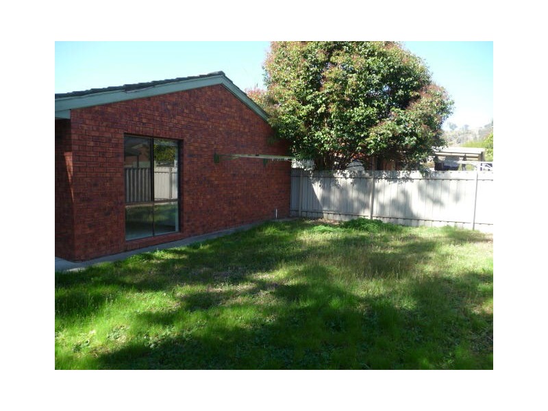 2/8 McEwen Crescent, Wodonga VIC 3690
