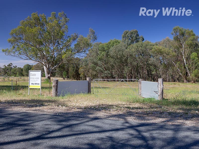 Lot 1 and 3 411 Whytes Road, Baranduda VIC 3691
