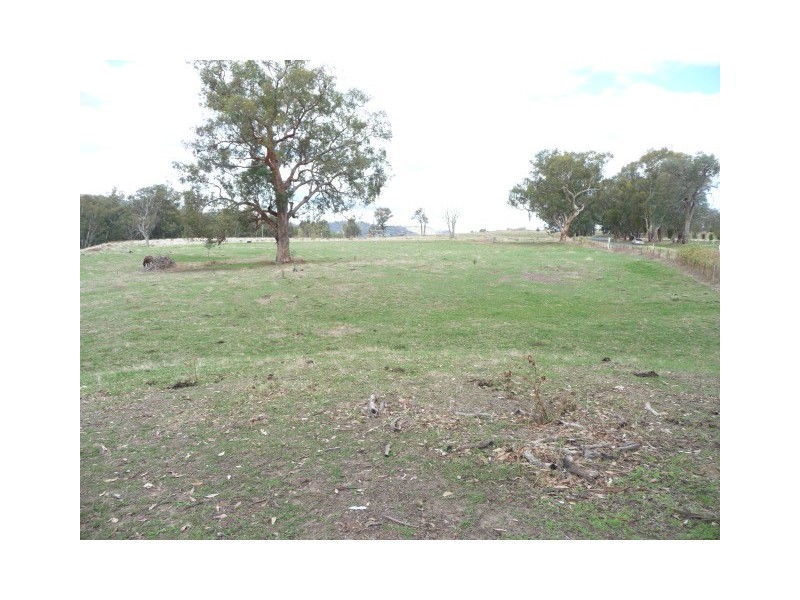 Lot 1 and 3 411 Whytes Road, Baranduda VIC 3691
