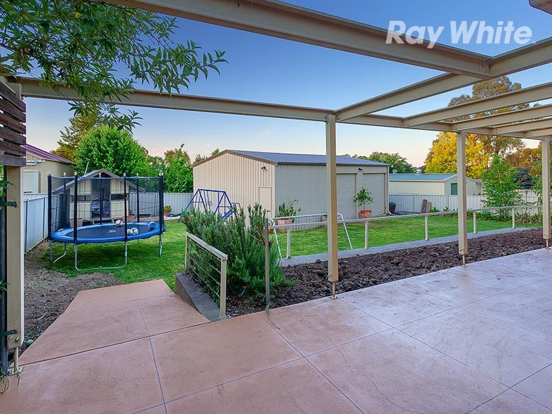 8 Paterson Avenue, Baranduda VIC 3691