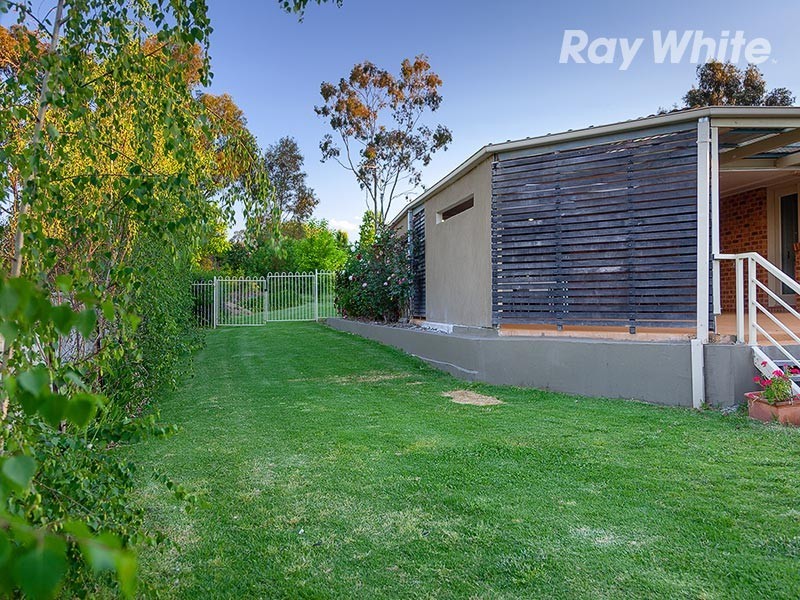 8 Paterson Avenue, Baranduda VIC 3691