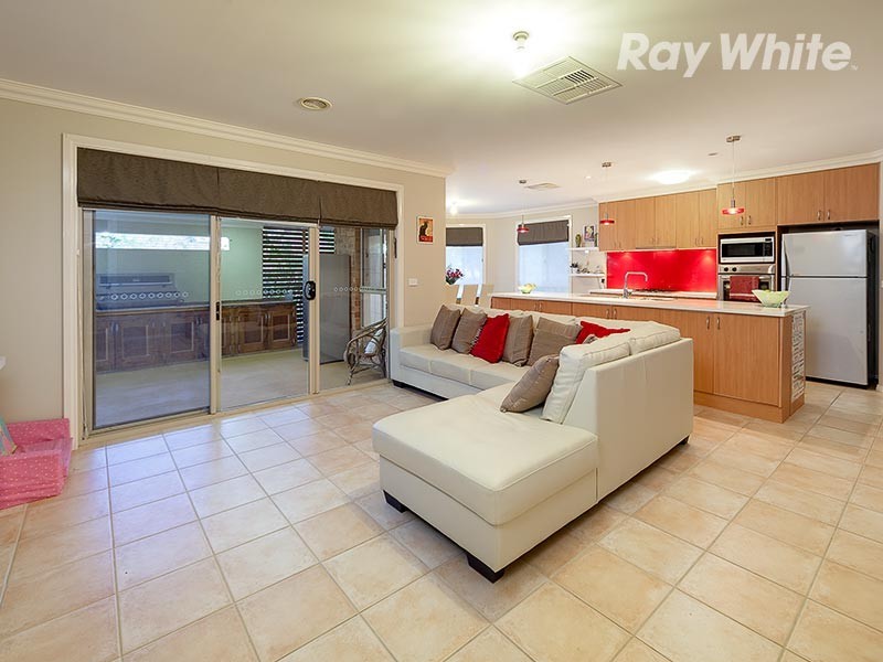 8 Paterson Avenue, Baranduda VIC 3691