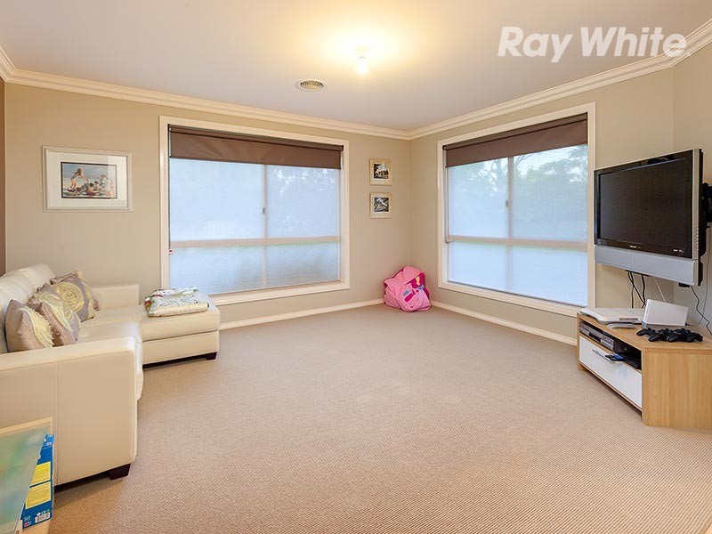 8 Paterson Avenue, Baranduda VIC 3691