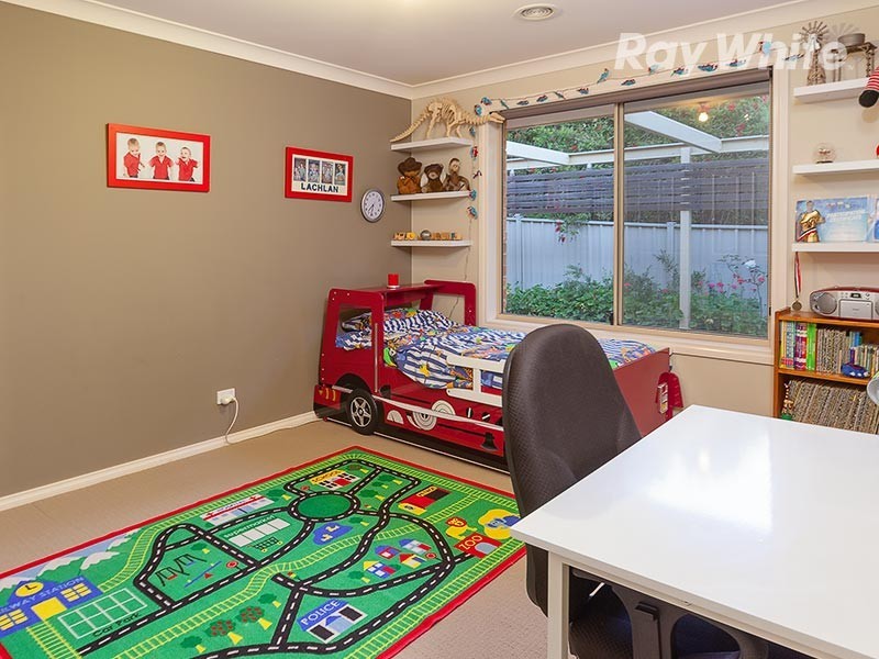 8 Paterson Avenue, Baranduda VIC 3691