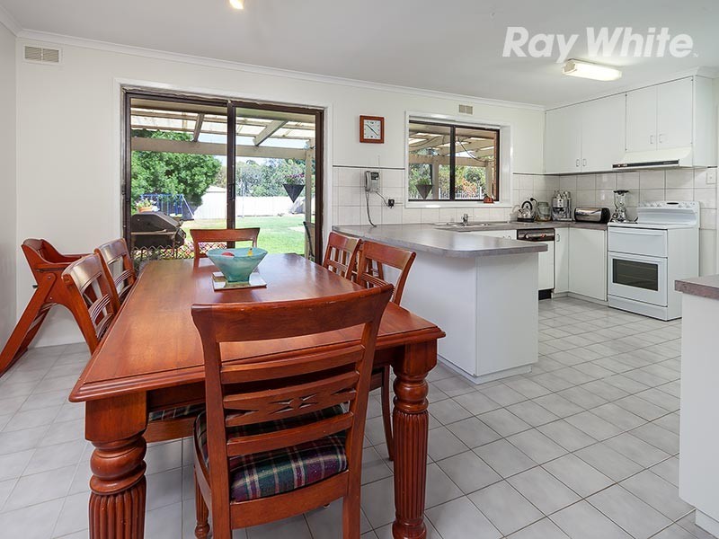 13 Park Street, Chiltern VIC 3683