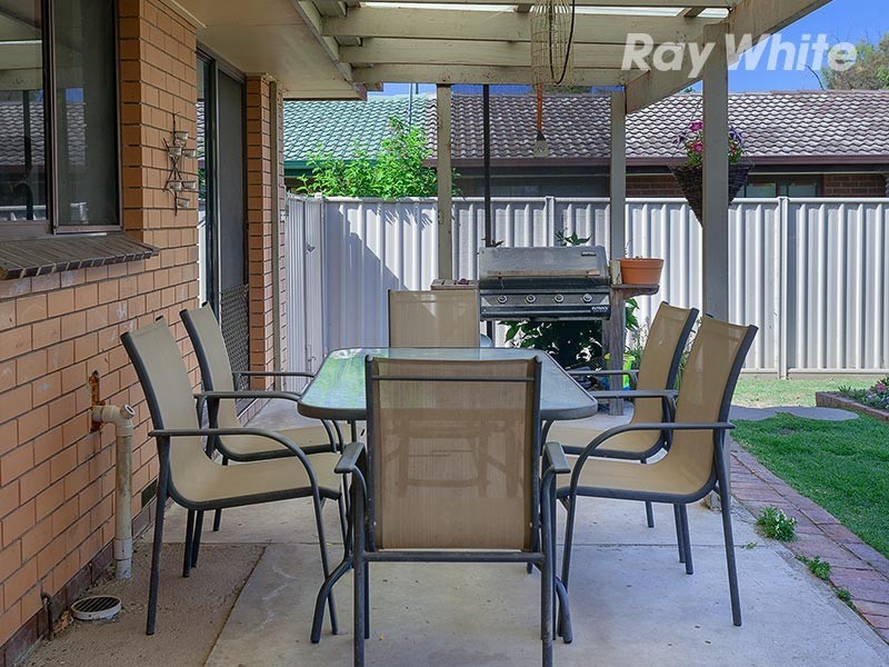 13 Park Street, Chiltern VIC 3683