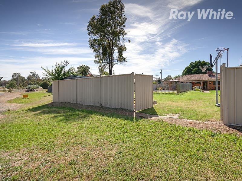13 Park Street, Chiltern VIC 3683