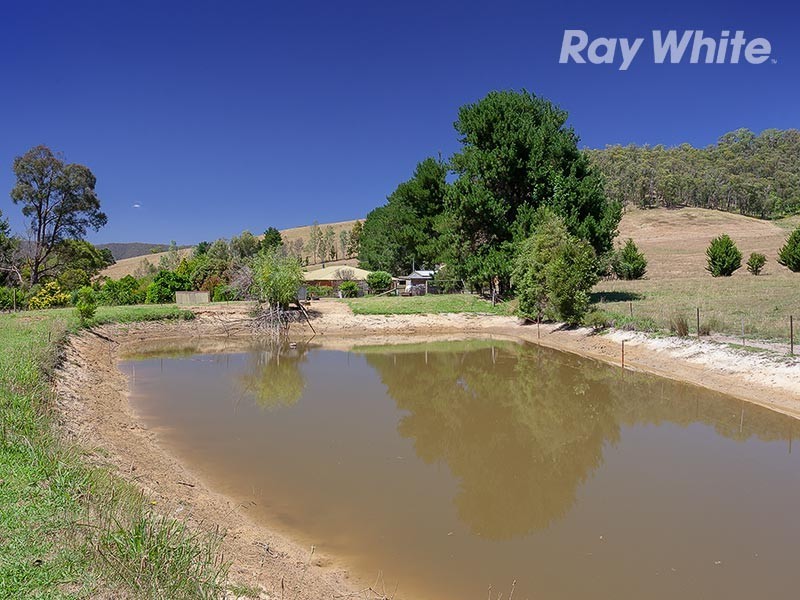 2204 Lockharts Gap Road, Tallandoon VIC 3700