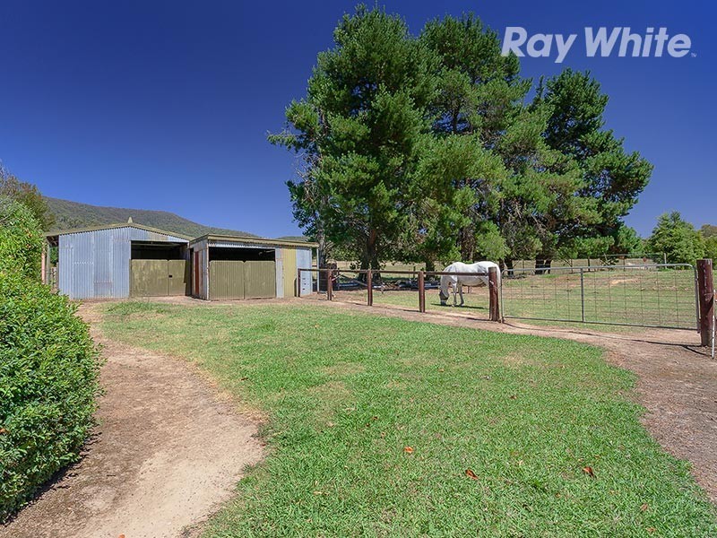 2204 Lockharts Gap Road, Tallandoon VIC 3700