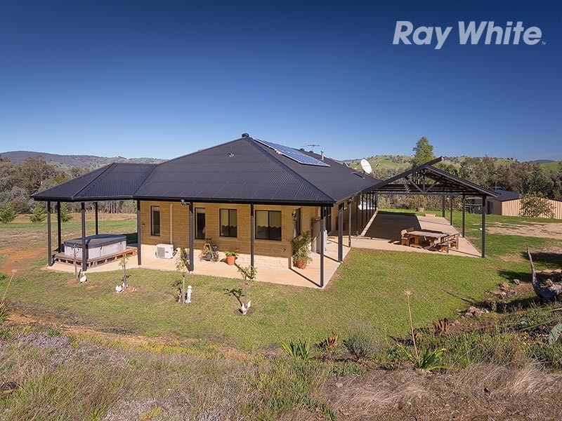 166 ONeill Lane, Sandy Creek VIC 3695