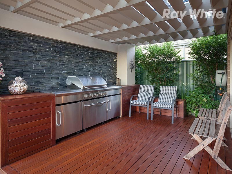 8 Victoria Cross Parade, Wodonga VIC 3690