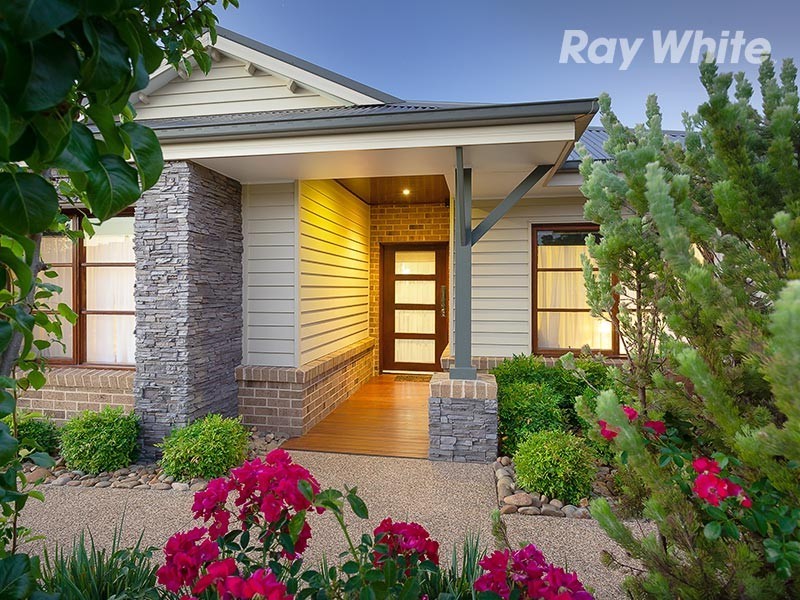 8 Victoria Cross Parade, Wodonga VIC 3690