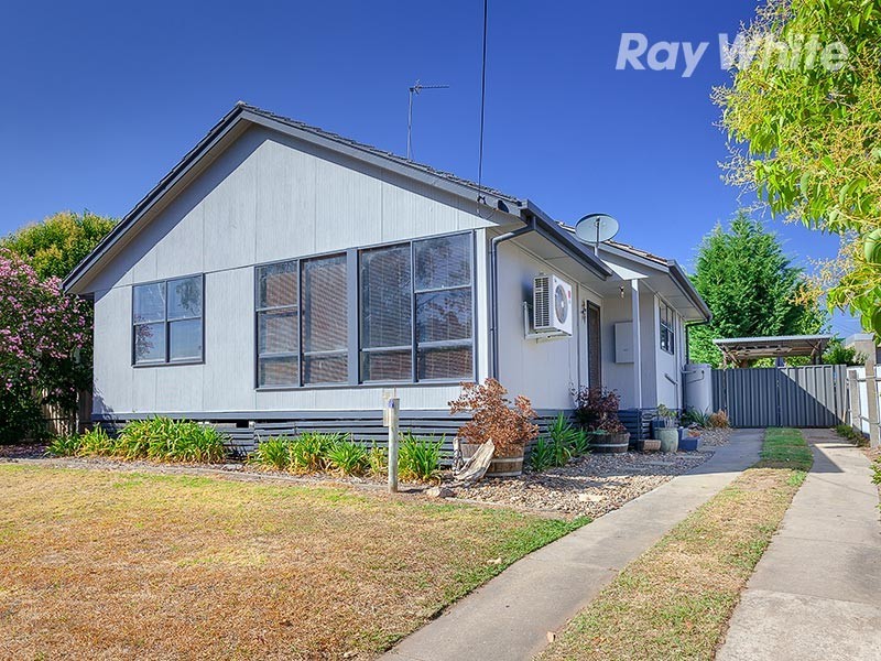 2 Tooma Street, Tallangatta VIC 3700