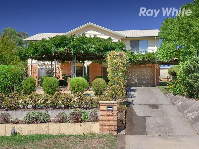 35 Craig Drive, Bellbridge VIC 3691