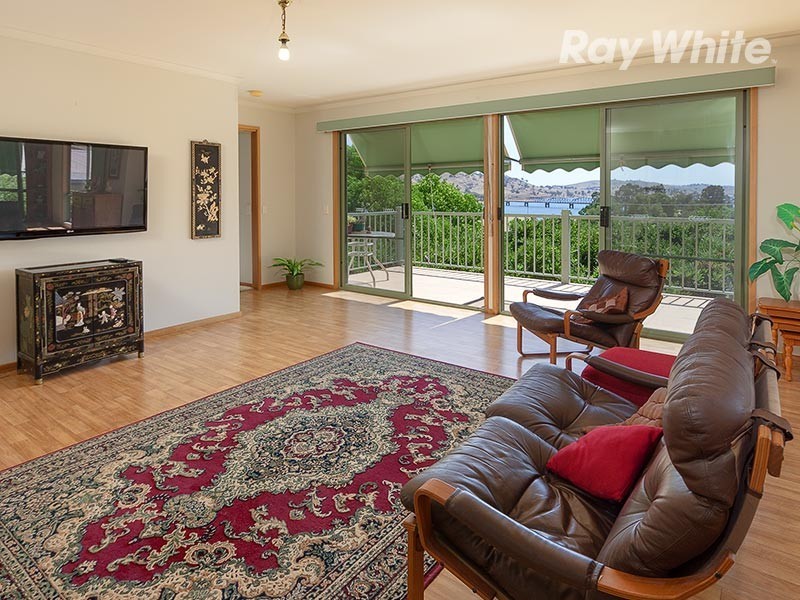 35 Craig Drive, Bellbridge VIC 3691