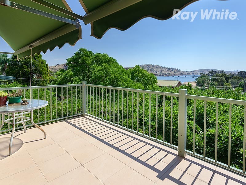 35 Craig Drive, Bellbridge VIC 3691