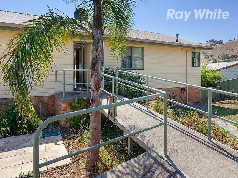 35 Craig Drive, Bellbridge VIC 3691