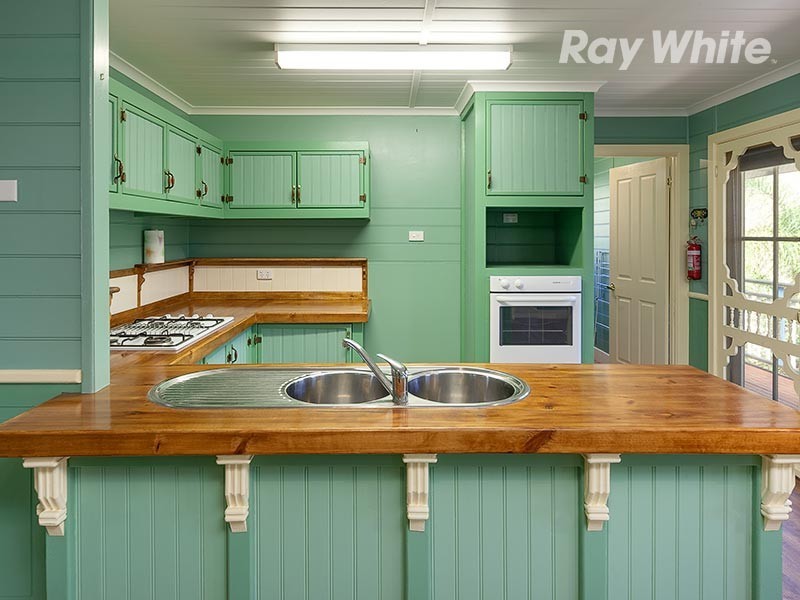 15 Yabba Road, Tallangatta East VIC 3700