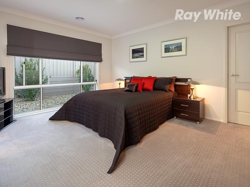 8 Bremer Avenue, Wodonga VIC 3690