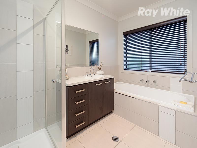 8 Bremer Avenue, Wodonga VIC 3690