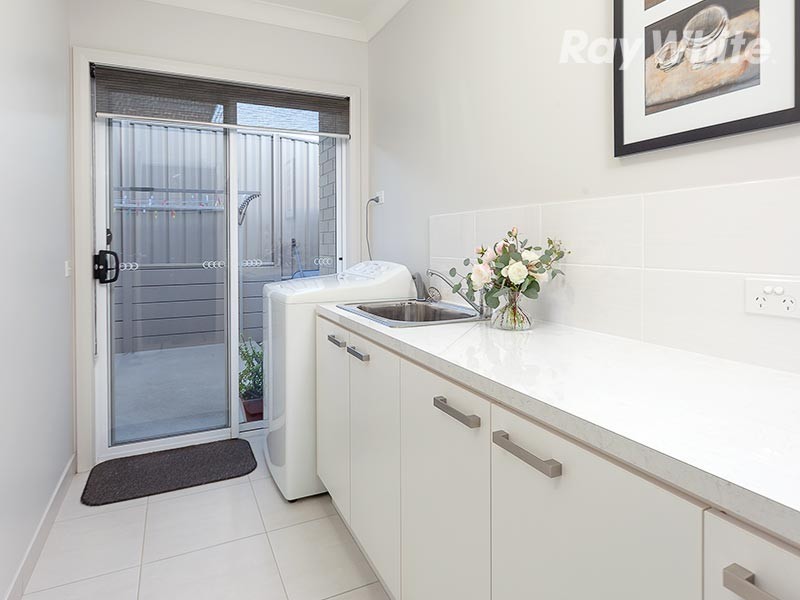 8 Bremer Avenue, Wodonga VIC 3690