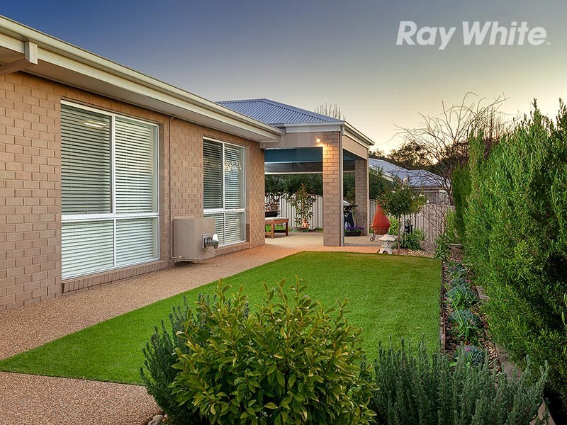8 Bremer Avenue, Wodonga VIC 3690