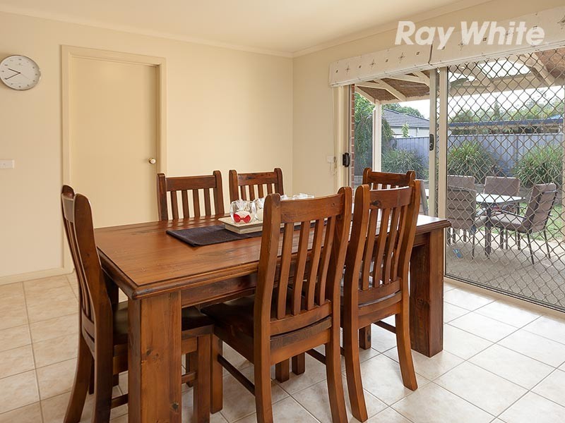 33 Ambrose Crescent, Wodonga VIC 3690