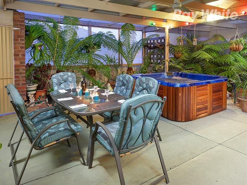 12 Kingfisher Drive, Wodonga VIC 3690