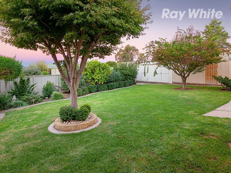 12 Kingfisher Drive, Wodonga VIC 3690