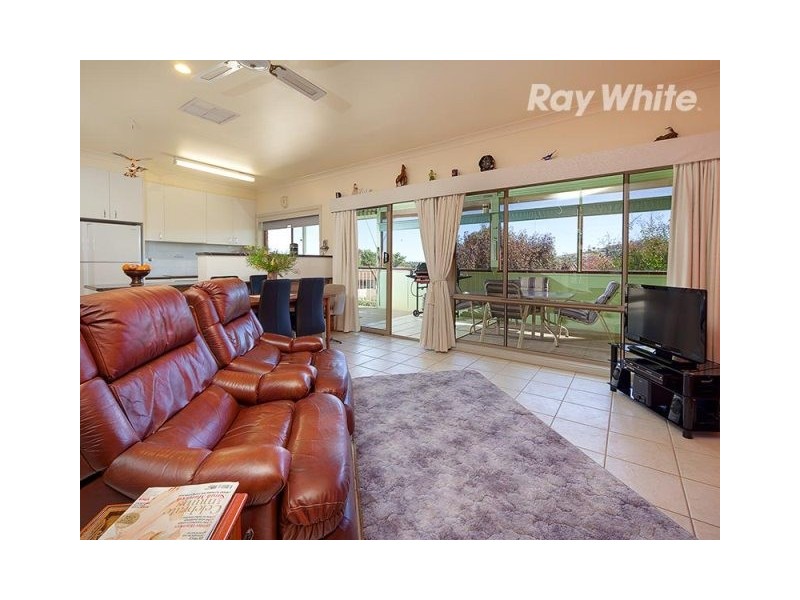 10 Craig Drive, Bellbridge VIC 3691