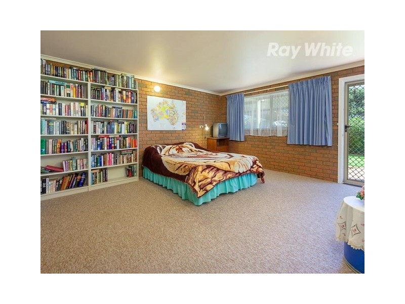 10 Craig Drive, Bellbridge VIC 3691