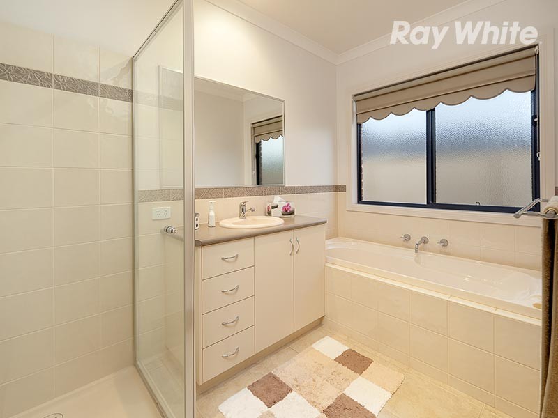 10 Helm Court, Wodonga VIC 3690
