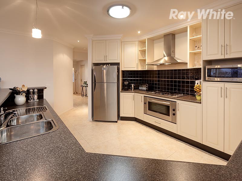 10 Helm Court, Wodonga VIC 3690