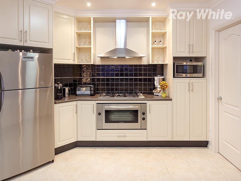 10 Helm Court, Wodonga VIC 3690