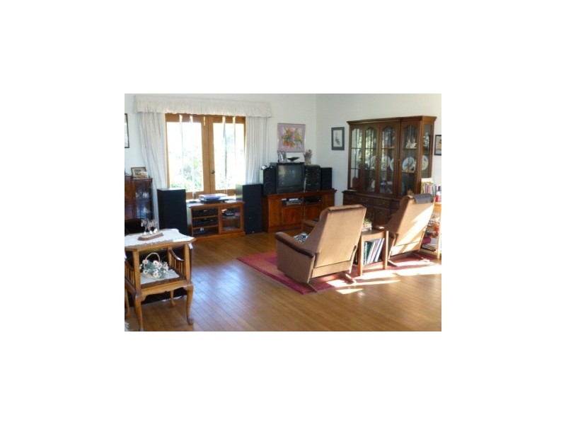 33 Water Trust Road, Chiltern VIC 3683