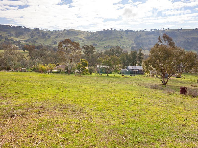 817 Huon Creek Road, Wodonga VIC 3690