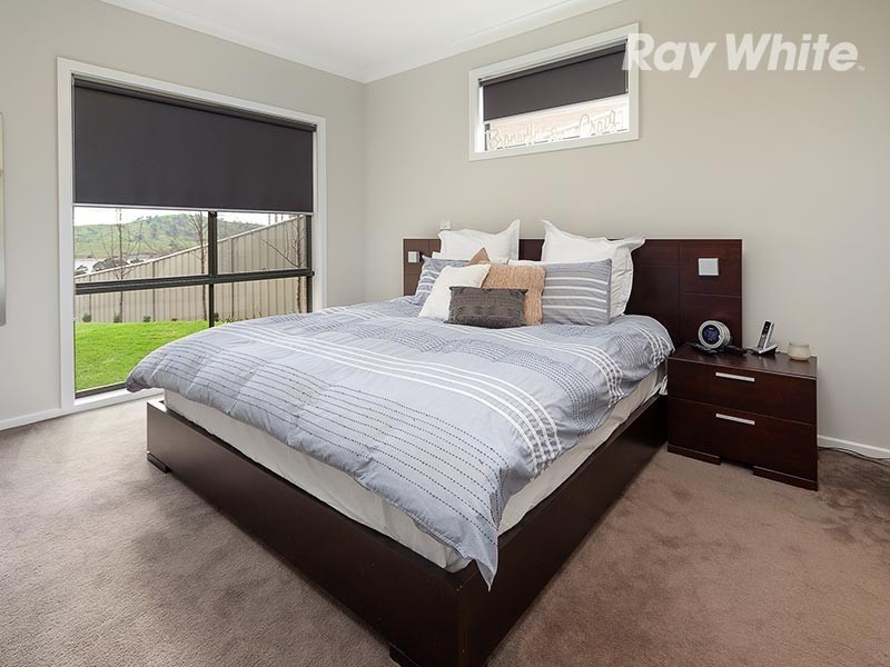 5 Spy Court, Bellbridge VIC 3691