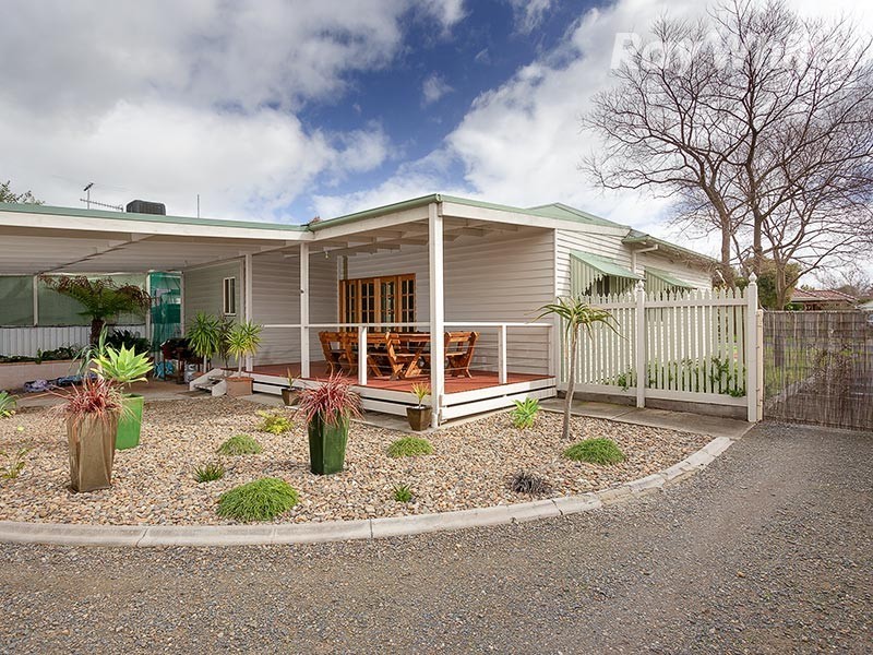 18 Burnley Street, Wodonga VIC 3690