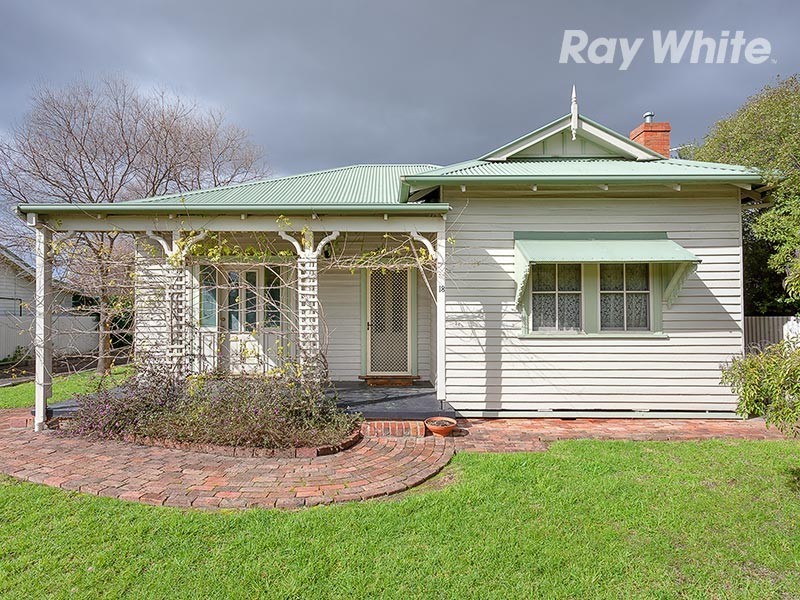 18 Burnley Street, Wodonga VIC 3690