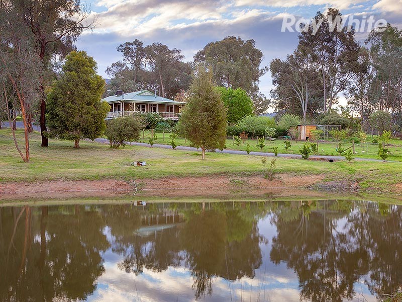 166 Cogdell Lane, Kergunyah VIC 3691