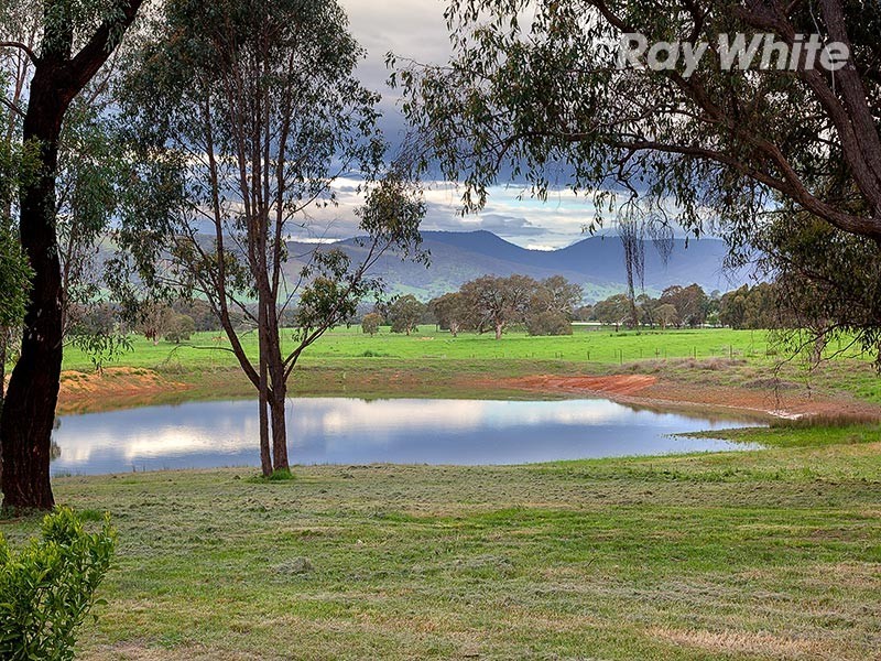 166 Cogdell Lane, Kergunyah VIC 3691