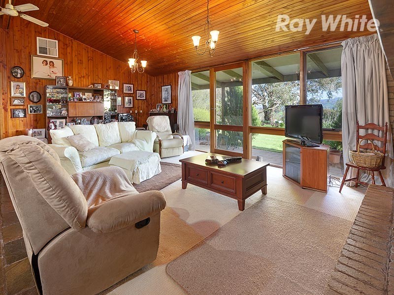 1511 Lake Road, Bethanga VIC 3691