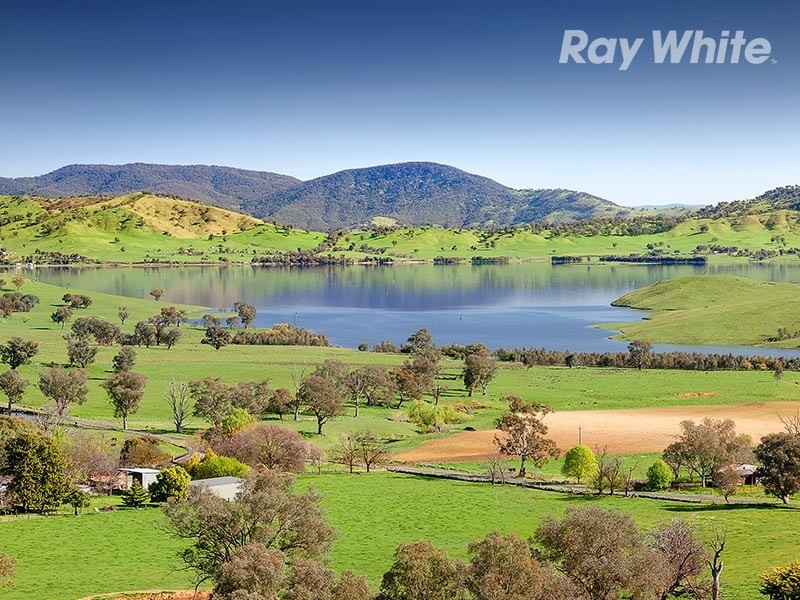 1511 Lake Road, Bethanga VIC 3691