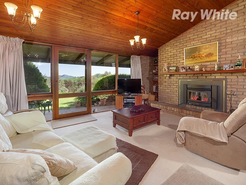 1511 Lake Road, Bethanga VIC 3691