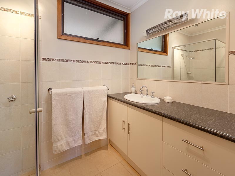 1511 Lake Road, Bethanga VIC 3691