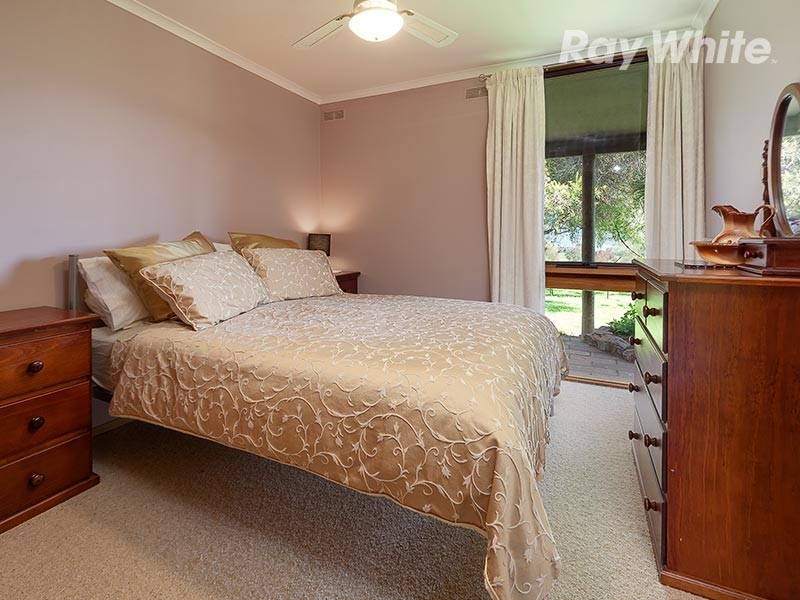 1511 Lake Road, Bethanga VIC 3691