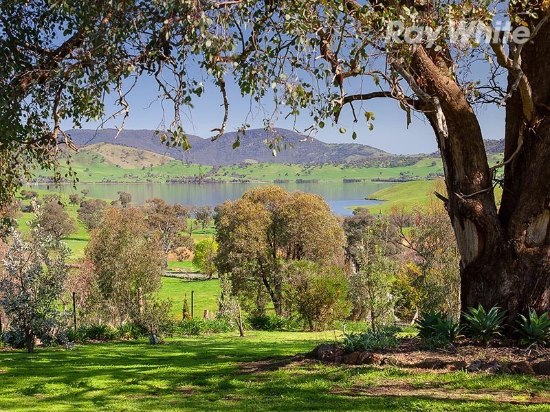 1511 Lake Road, Bethanga VIC 3691