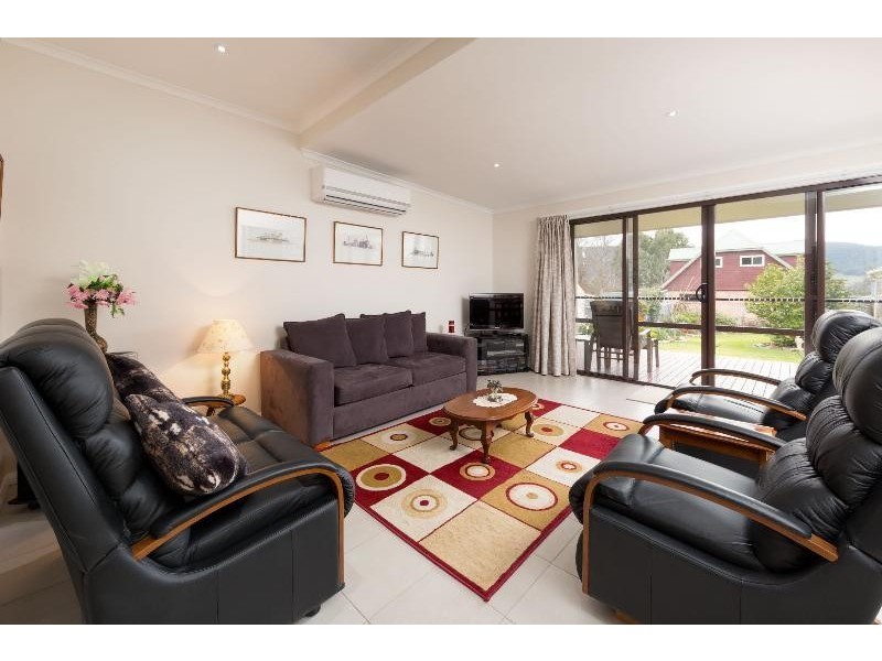 3791 Omeo Highway, Eskdale VIC 3701