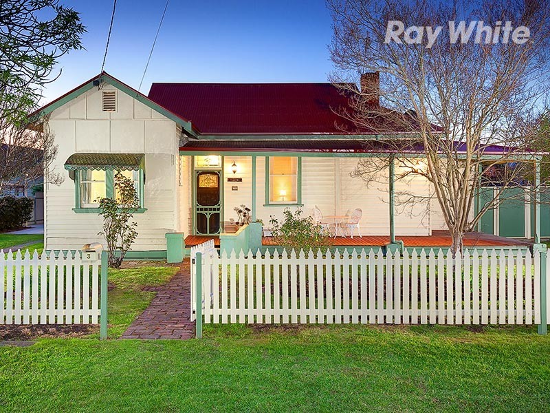 3 Victoria Street, Chiltern VIC 3683