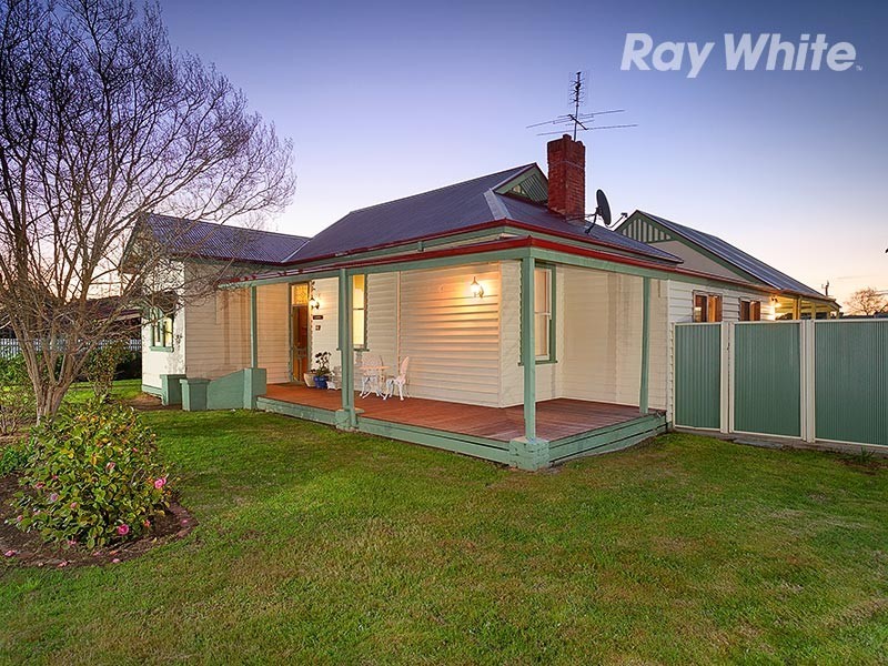 3 Victoria Street, Chiltern VIC 3683